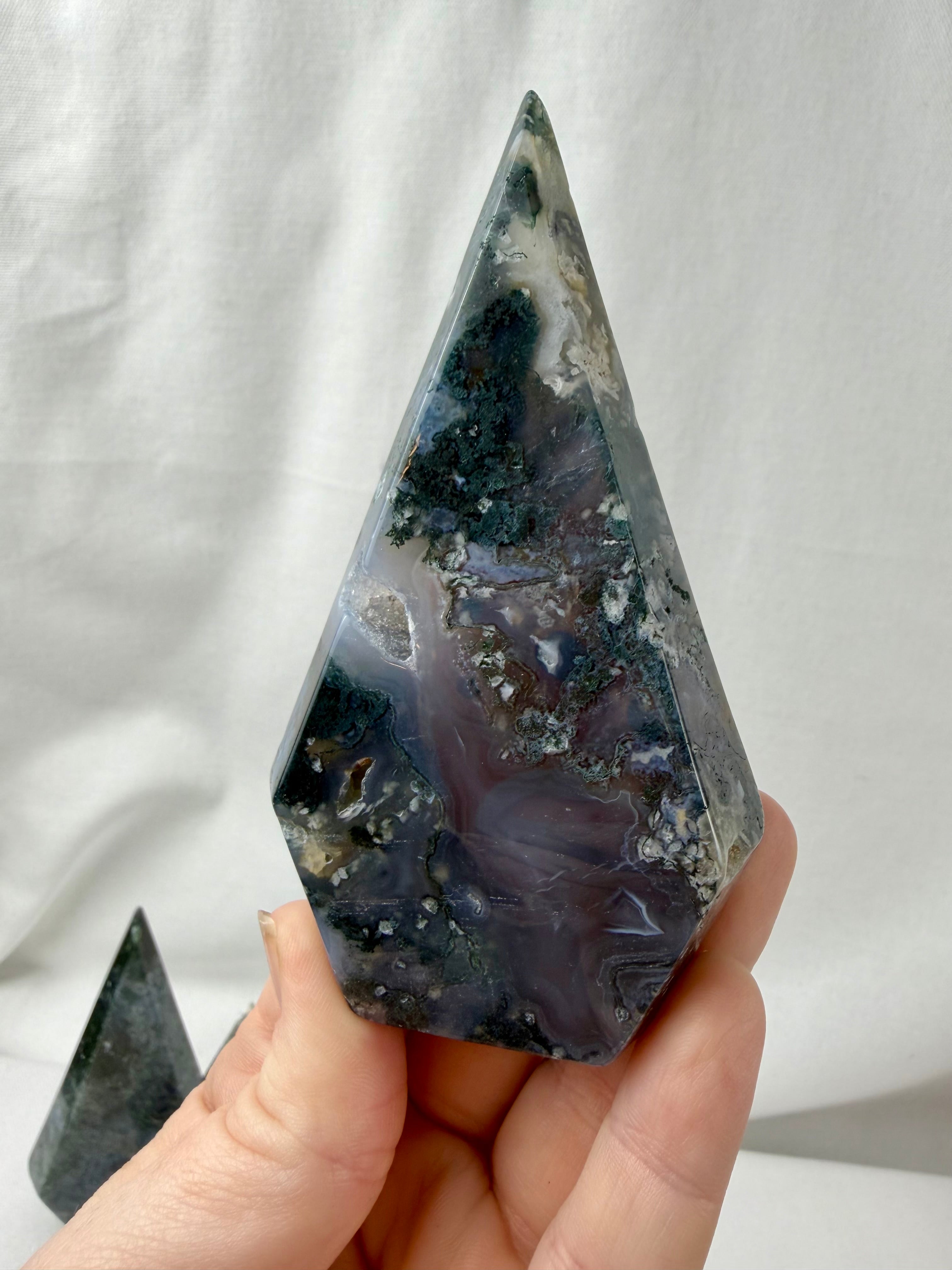 Moss Agate Standing Teardrop || Flame